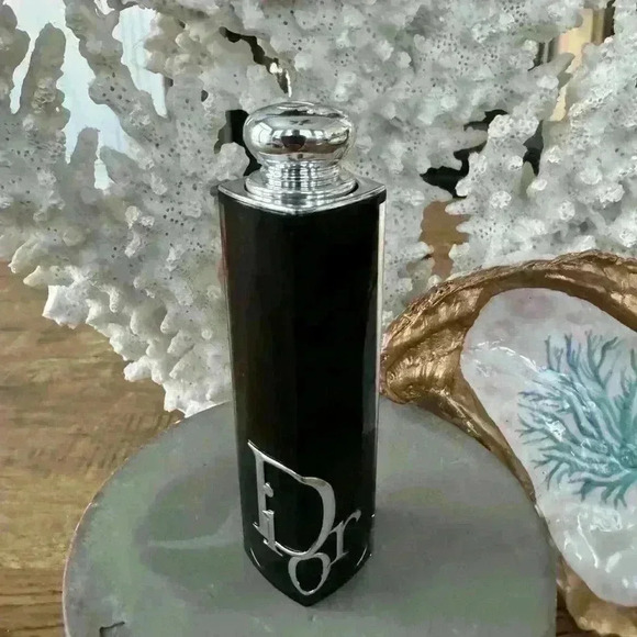 Dior Addict Hydrating Shine Refillable Lipstick ~ Vinyl Red (845)~ NEW! - Picture 4 of 7